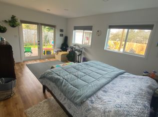 2844 Wyndeatt Ave, Saanich, BC V9A 2L8