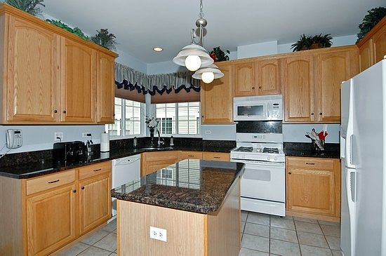 2nd image of 10943 Concord Ln