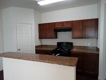 5th image of 5727 Post Oak Manor Dr