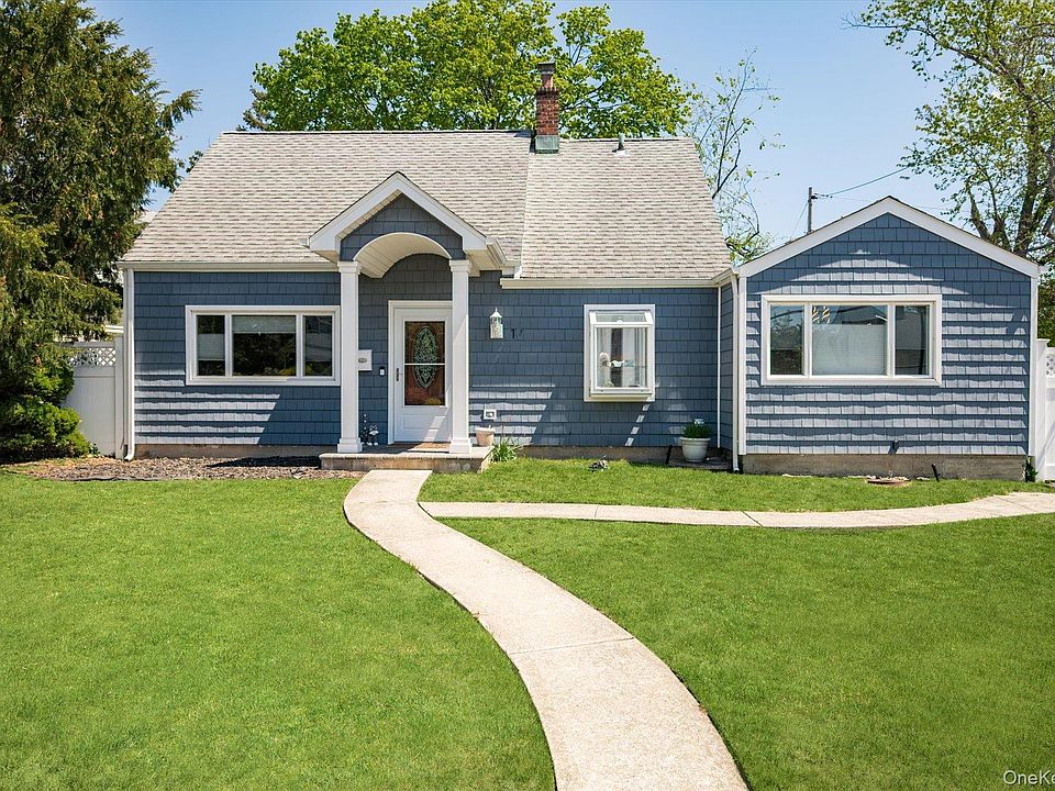 1st image of 17 Vista Lane