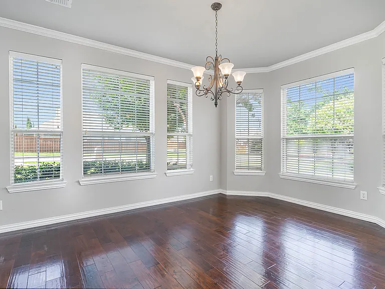 2940 Hagen Dr — Photo 15