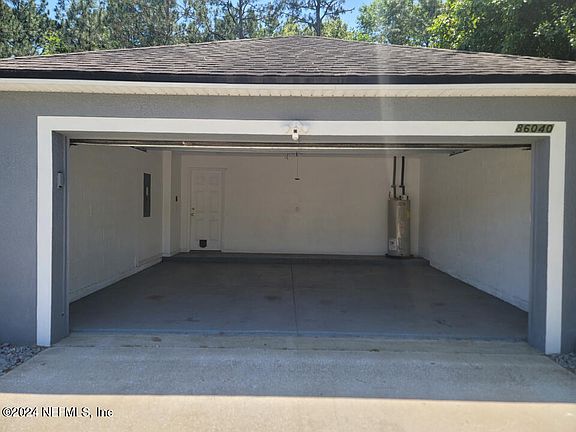 4th image of 86040 VENETIAN Avenue