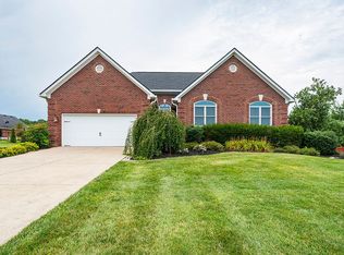 1104 Pear Ridge Dr, Georgetown, IN 47122