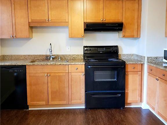 4th image of 1013 Palm Terrace Dr
