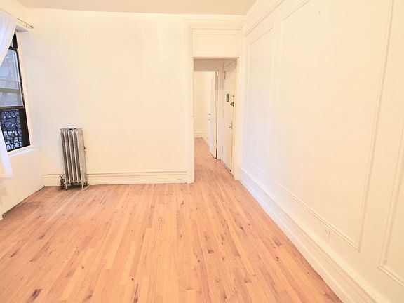 2nd image of 540 Manhattan Ave #4JJ