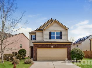 3913 Lake Manor Way, Atlanta, GA 30349