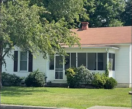 2 bed, 798 sqft, $1,775 — Photo 1