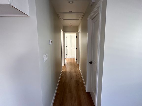 5th image of 7636 Glengarry Ave #7638
