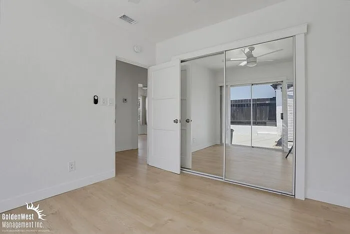 5738 Meade Ave — Photo 16