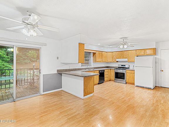 5th image of 4517 Ventura Dr