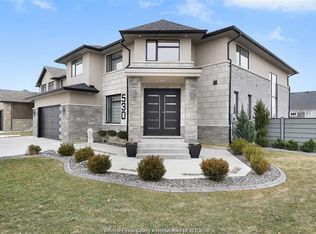 530 Donlon St, Lasalle, ON N9J3Y3