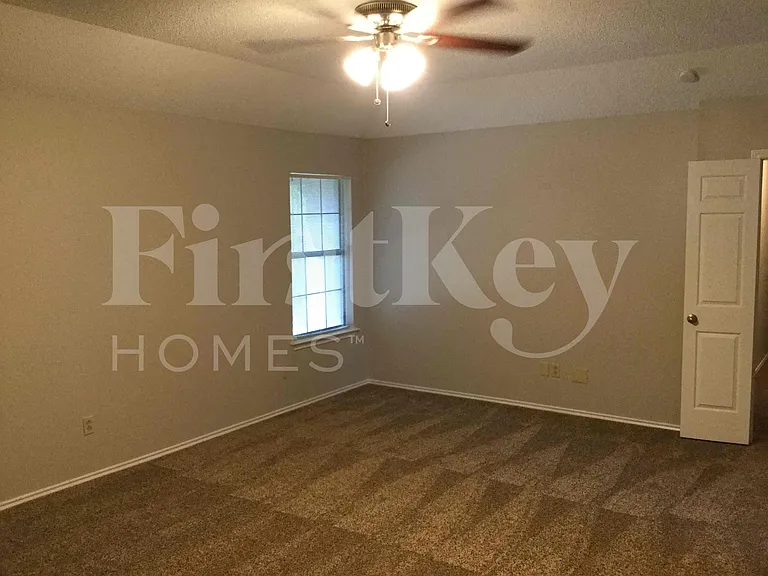 1403 Bradford Pl — Photo 11
