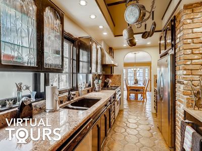 22301 Cass Ave, Woodland Hills, CA, 91364