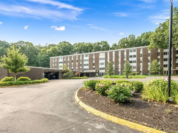 3068 Kent Rd APT 501, Stow, OH 44224