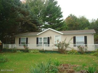 50934 Garrett Rd, Dowagiac, MI 49047