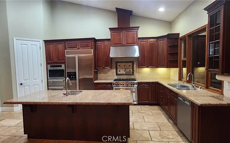 1961 Vineyard View Ln — Photo 43