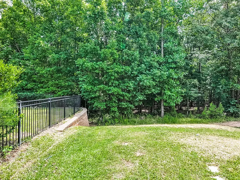 182 Brookhaven Dr — Photo 15