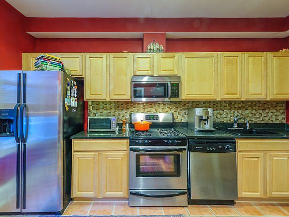 Gourmet Kitchen