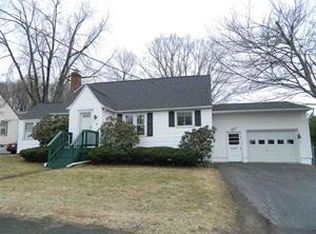 6 Neptune St, Rensselaer, NY 12144