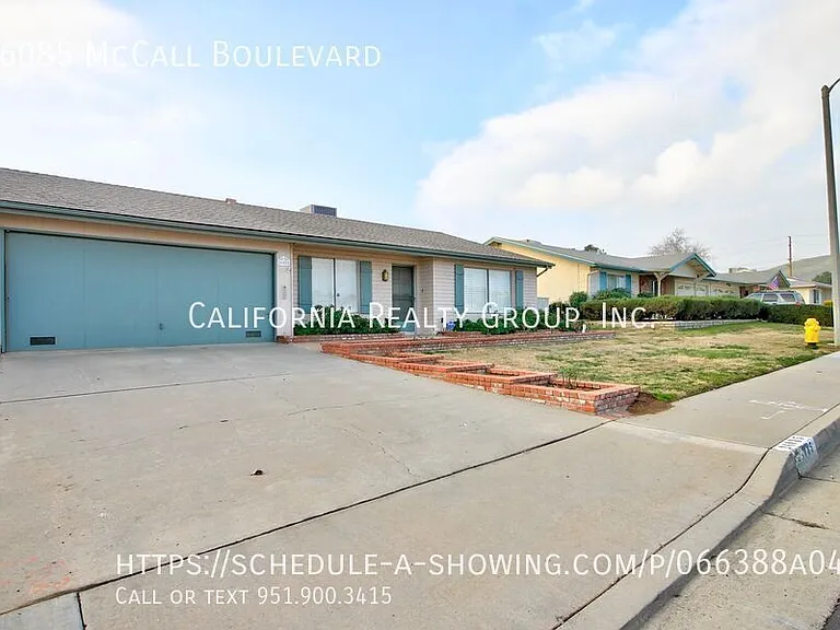 26085 McCall Blvd — Photo 2