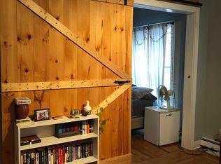 68 2nd St #3F, Troy, NY 12180