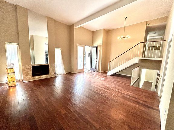 Family room, tv room area