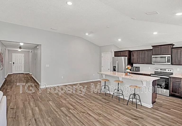8272 Victory Crossing Blvd — Photo 8