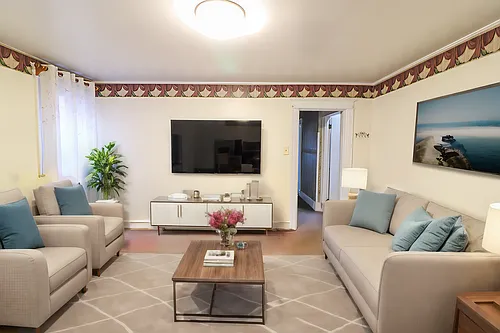 1643 Lurting Ave #2 Photo 1