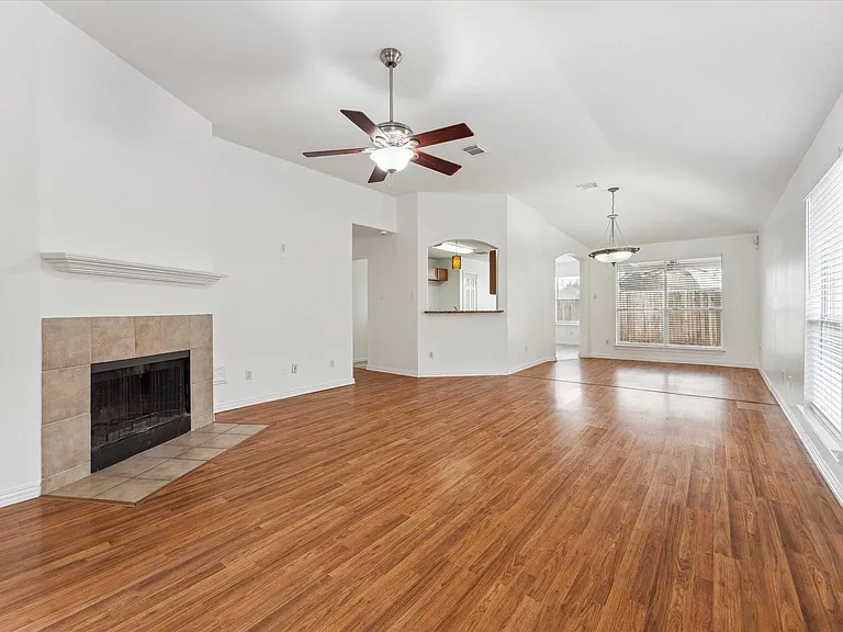 6831 Catarina Cir — Photo 3