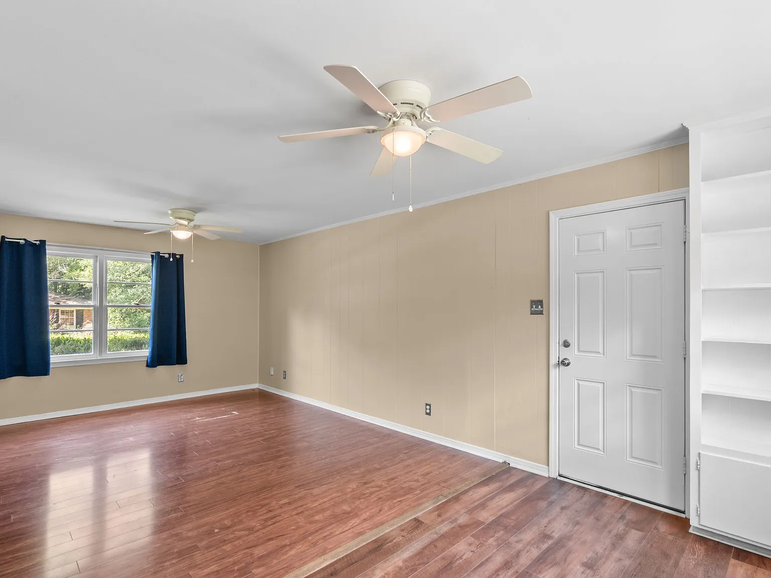 3 bed, 2.5 bath, 2115 sqft, $1,900 — Photo 4
