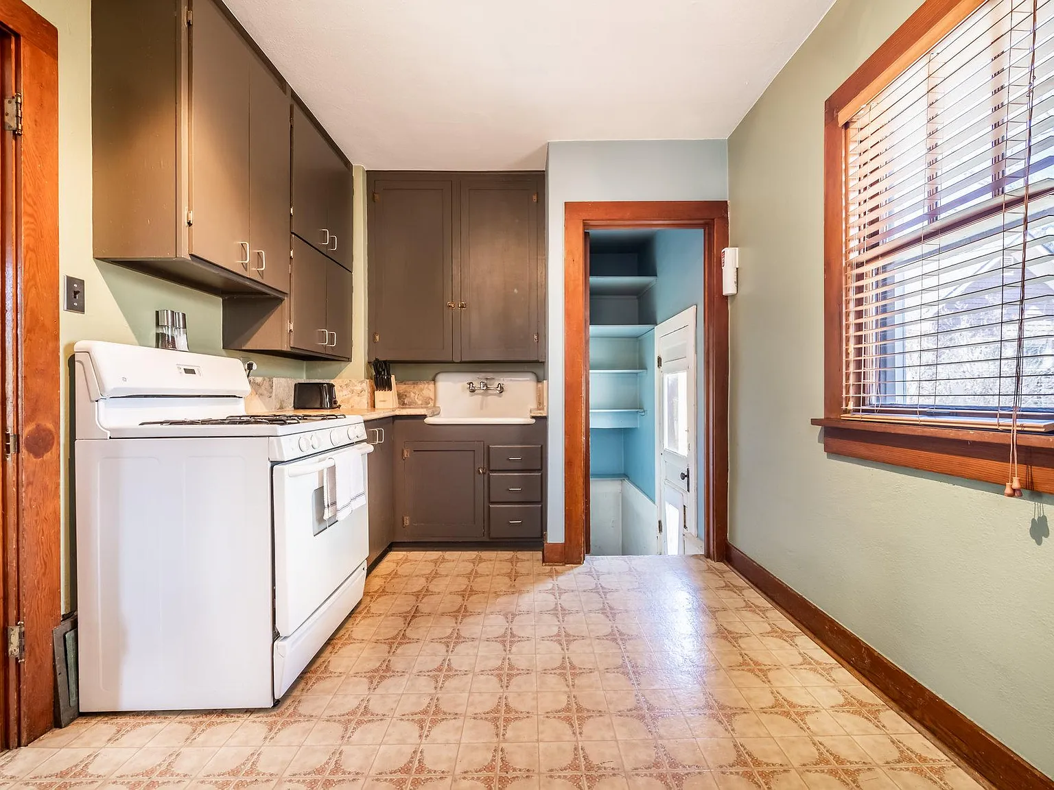 1214 N Wahsatch Ave — Photo 4