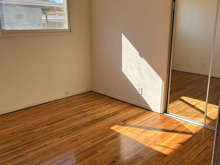 44135 Date Ave — Photo 9
