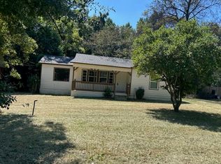 1570 Colonial Dr, Macon, GA 31204