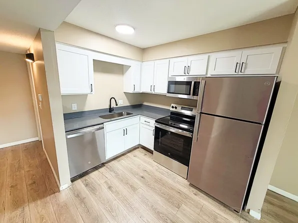 Westbrooke Glen, 7420 Flint St #7425-203, Shawnee, KS 66203