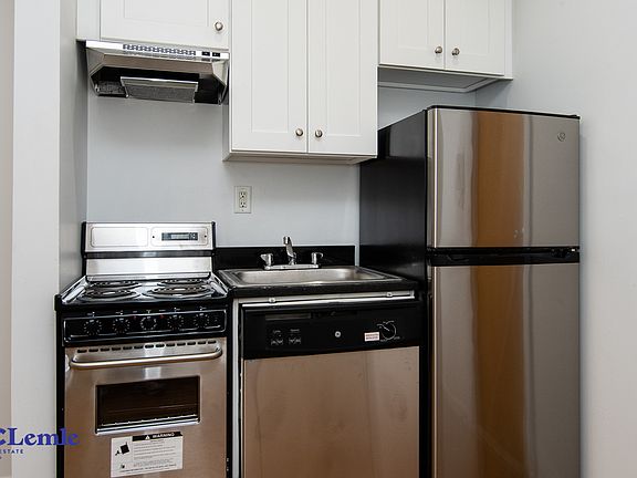3rd image of 410 E 78th St APT 4C