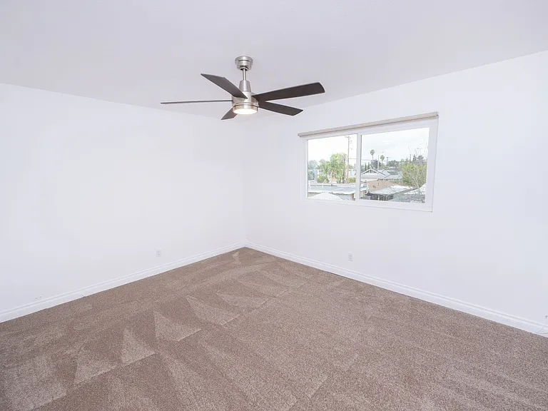 455 Ballantyne St #8 — Photo 51