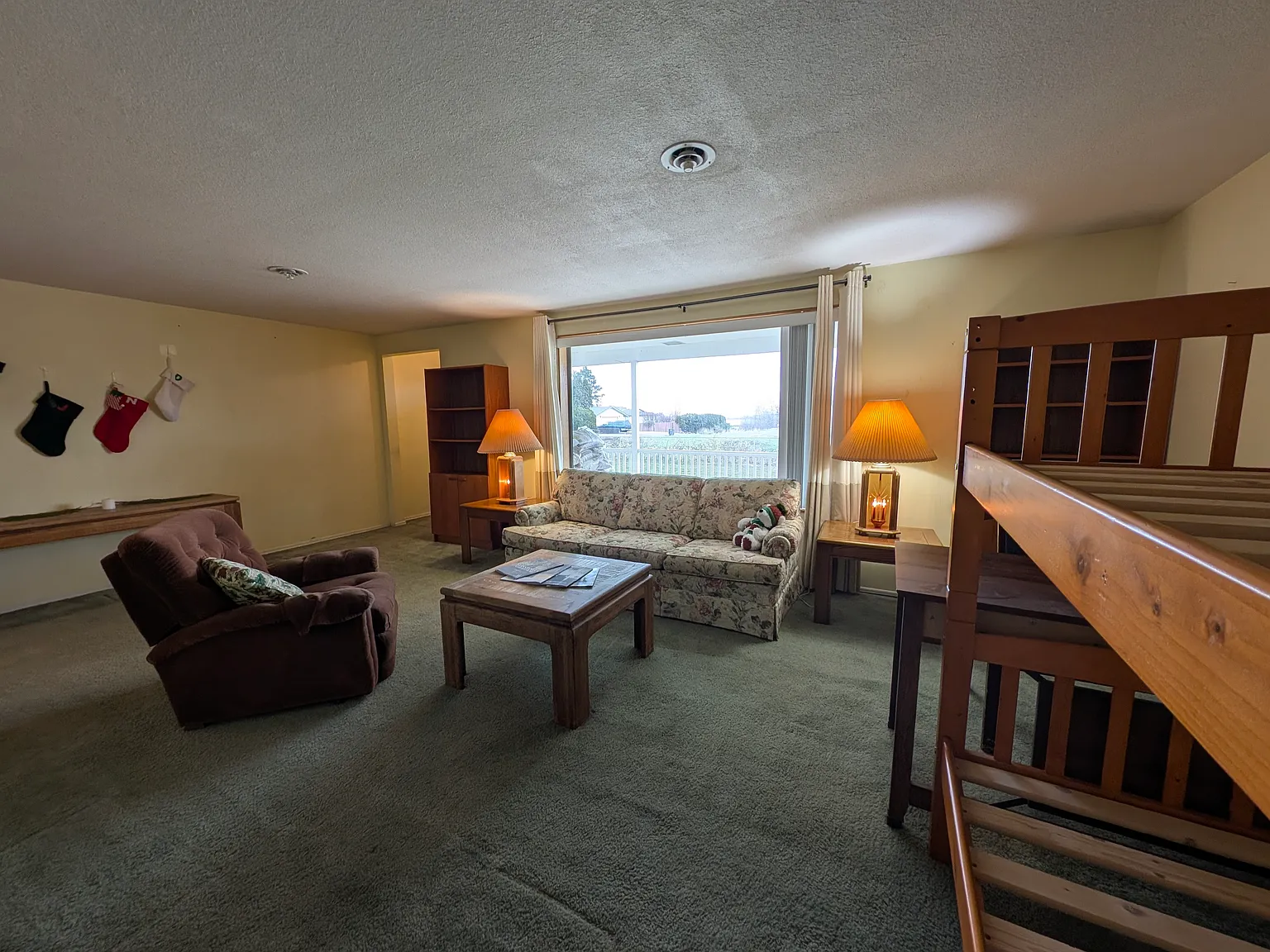 4 bed, 1806 sqft, $800 — Photo 4