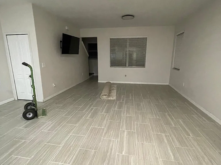 2865 Adelaide Ct — Photo 5