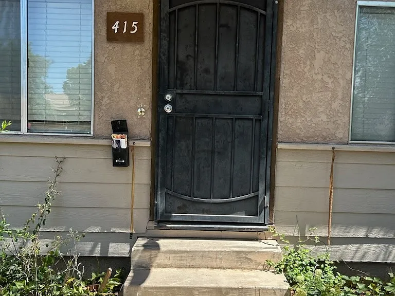 415 H St — Photo 2