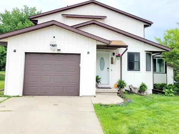 951 Dover St, Iowa City, IA 52245