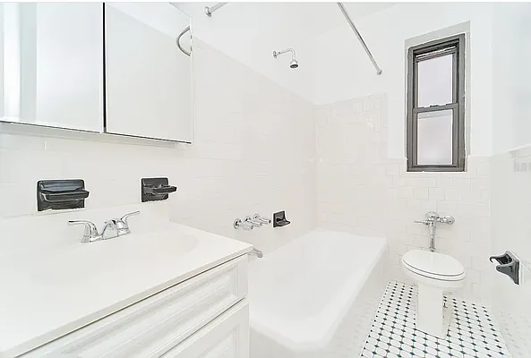 Rented by Living New York | media 22