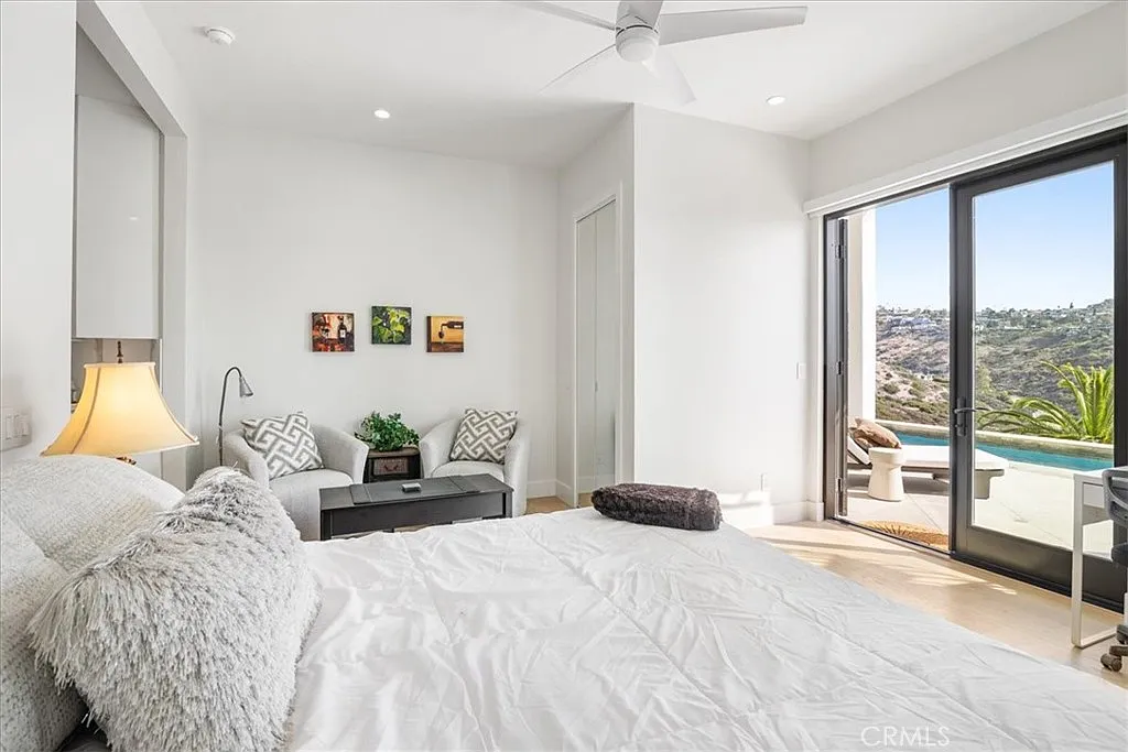 Studio, 500 sqft, $3,800 — Photo 2