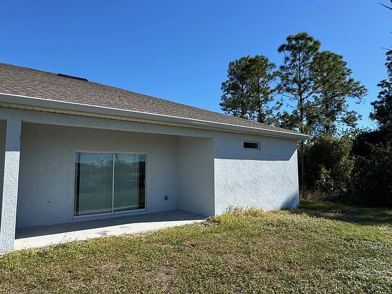 123 Pine Ln — Photo 3