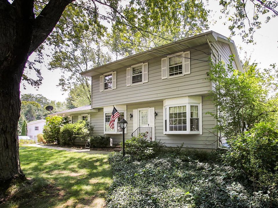 621 east drive-101