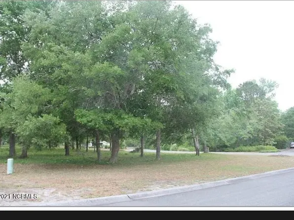 13 Arabella & Owen St, Southport, NC 28461