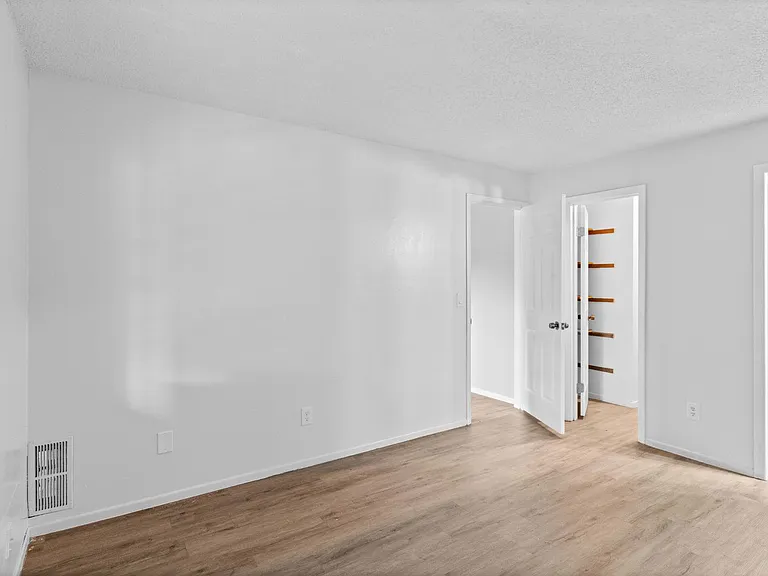 Fountainridge Apartments — Photo 39