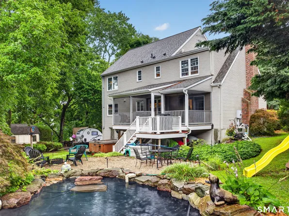 49 Overlook Avenue, Groton, CT 06355