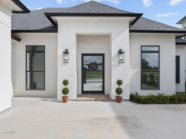 223 Gunter Grass Ct, Lafayette, LA 70508