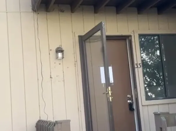 33 Trowbridge Ln, Clementon, NJ 08021