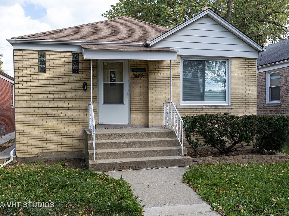 6425 N Whipple St, Chicago, IL 60645 | Zillow